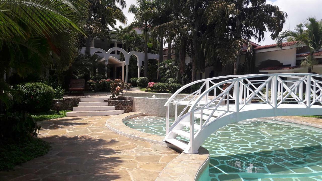 Hotel Villa Malindi Exterior photo